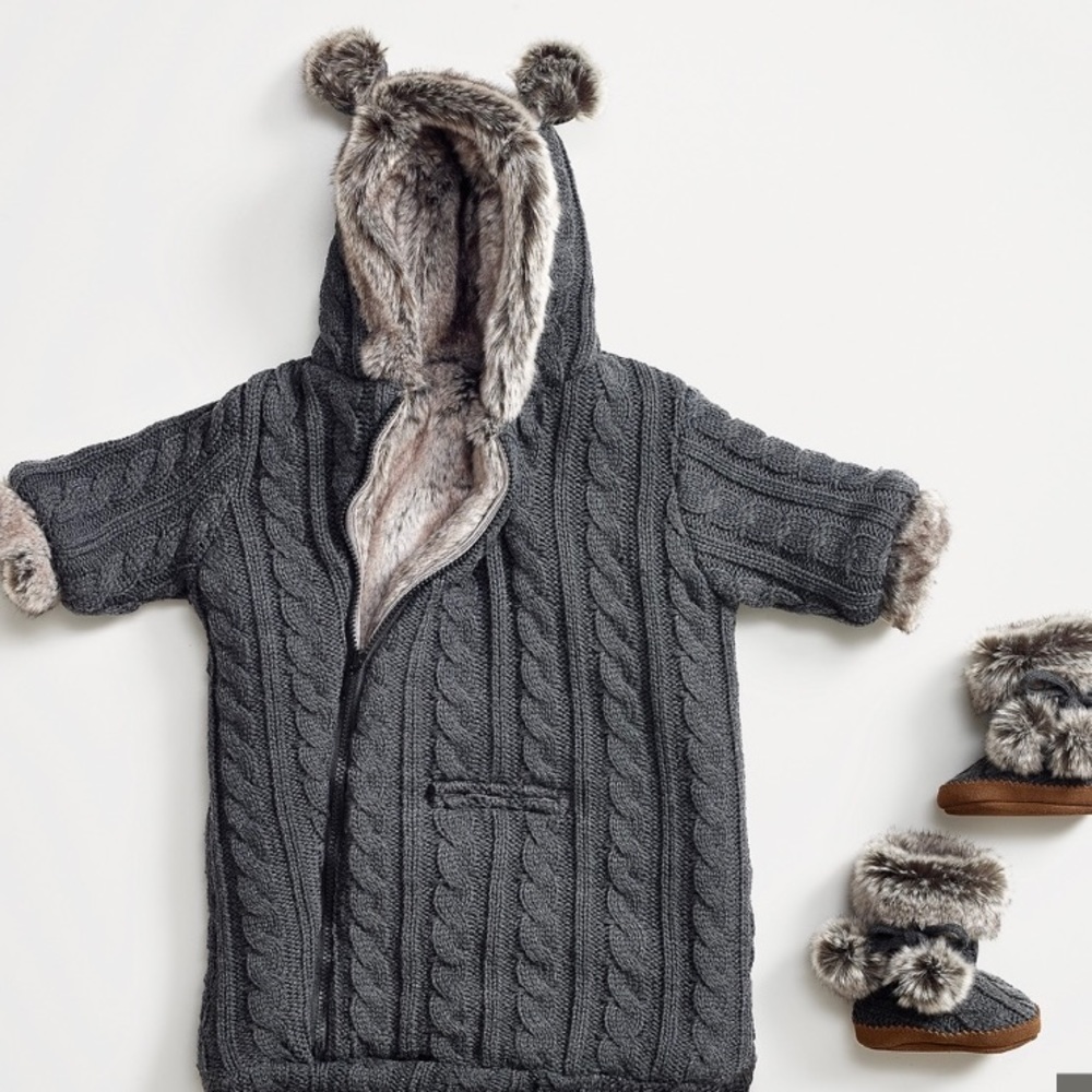 CABLE KNIT & LUXE FAUX FUR BABY BUNTING